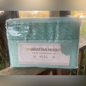 Manhattan Height Full 4-Piece Flocked Sheet Set in Aqua
